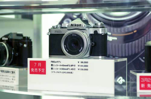 nikon03