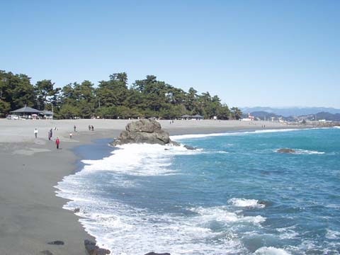 Katsura hama (sand beach)