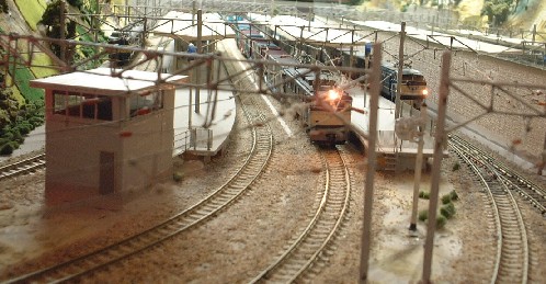 ゆめとき駅コンテナ列車通過中・・・・・