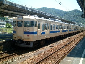 115系広島色