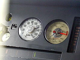 速度表示130Km