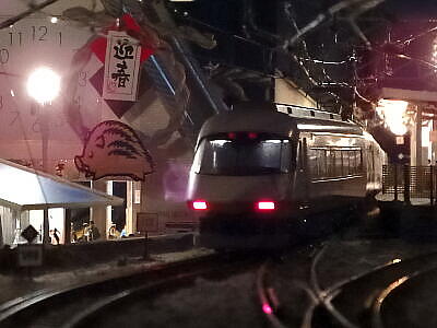2019年初列車の入線・・・・