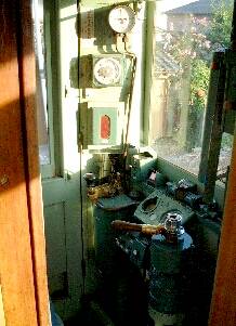 クモハ42の運転台