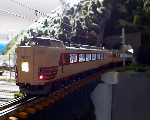 室内灯の輝度調整車両・・・