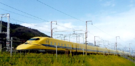 ドクターイエロー快走
