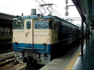 京都駅のEF65100番代機関車