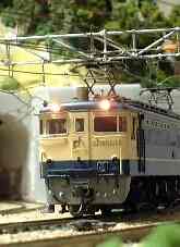 EF65100番代機関車