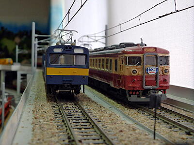 クル144配給車