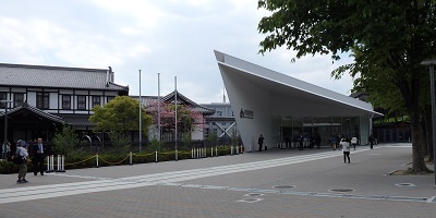 京都鉄道博物館正面入口