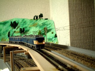 試験車がまず入線します・・・・・