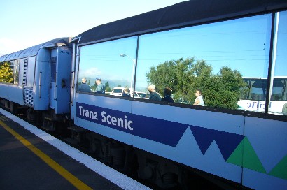 KIWIの鉄道観光列車