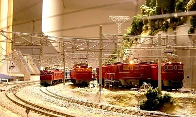 通過列車・・・・・