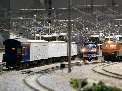 �����ݕ��Ó�d�ԕ����E�E�E�E