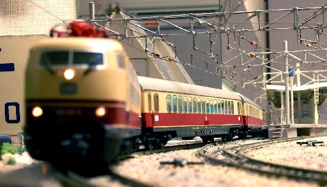 JURに入線したTEE「ヨーロッパ横断特急」