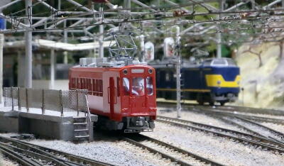 名鉄モ600走行中