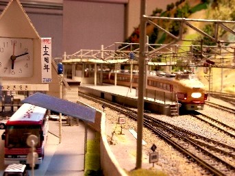 特急「つばめ」・・・・