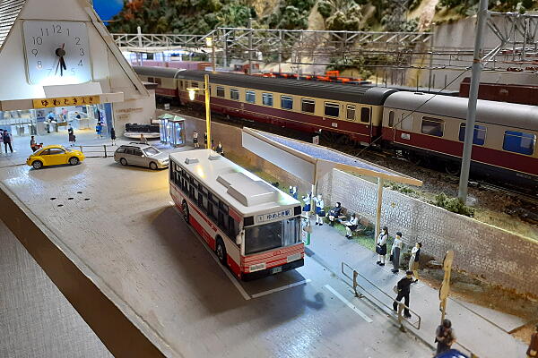 駅前風景