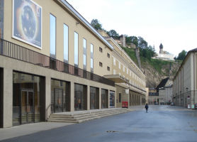 �U���c�u���N�j�Ռ���