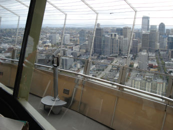 スペース・ニードル展望台(高さ160m)からの眺め