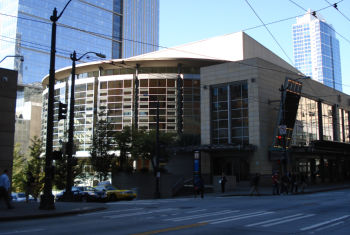 ベナロヤ・ホール