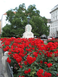 �E�B�[���X�p�̐Ԃ��o��