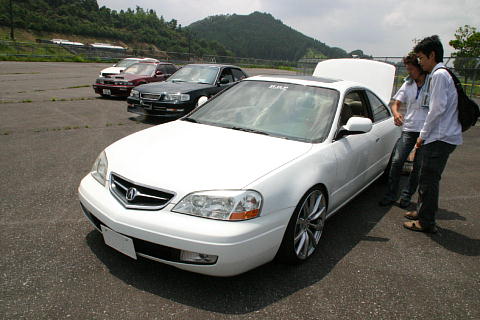 䂤